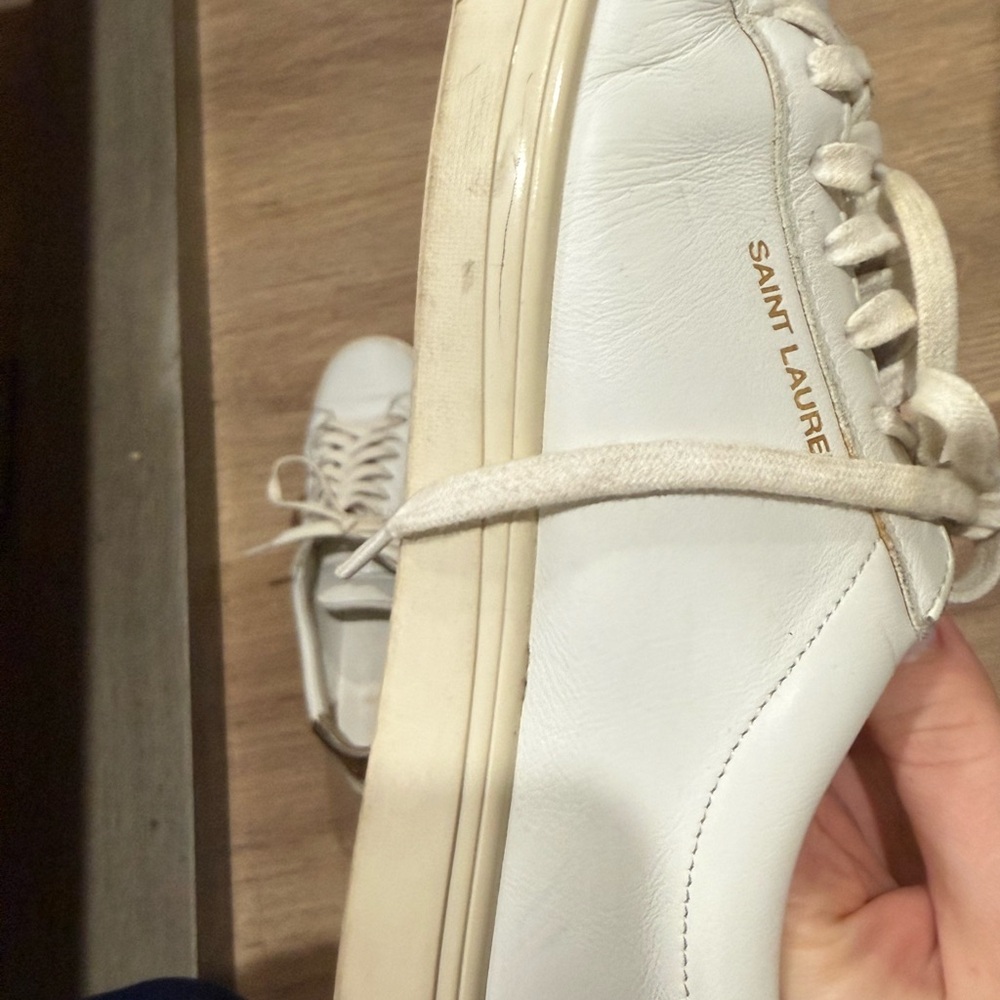 Saint Laurent White/Gold Low Cut Leather Lace-Up Sneakers - Picture 8 of 16
